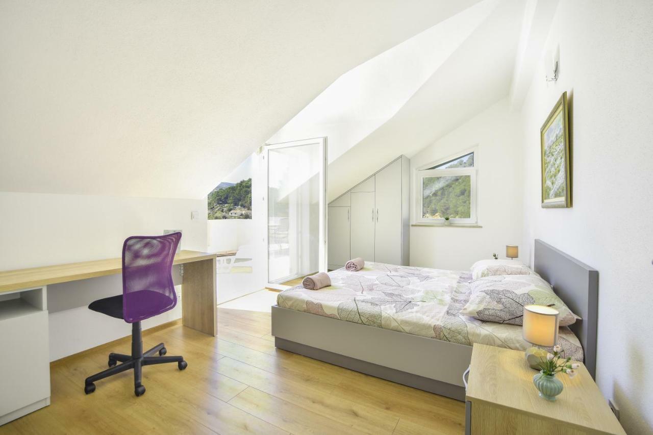 Apartment Mar 1 - Luxury Pucisca