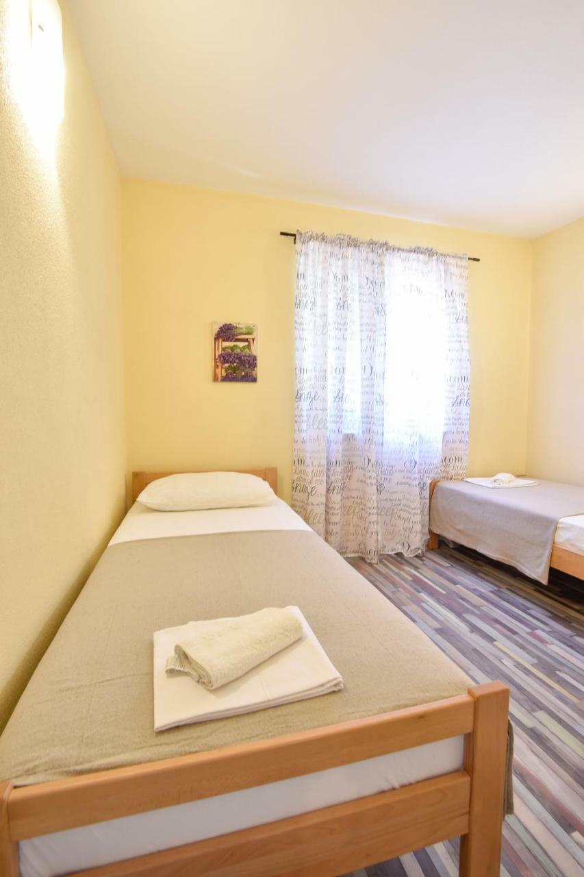 Apartment Mar 1 - Luxury Pucisca