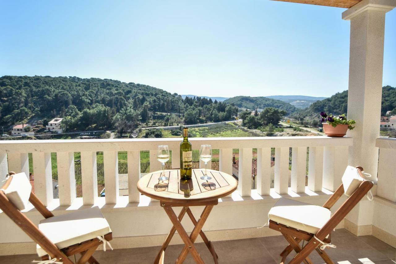 Mar 1 - Luxury Apartment Pucisca